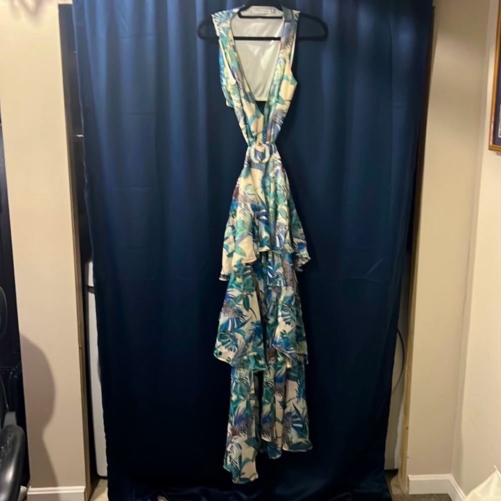 Floral dress, used(like new)